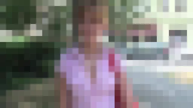 Albetzas Constricted Shaven Cunt Gets Screwed Doing The Splits